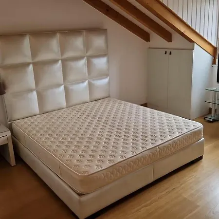 Lejlighed Penthouse In Cologny Switzerland *